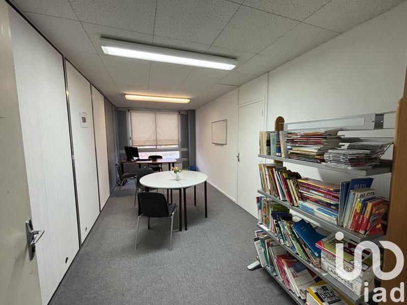 Immeuble - 1 369 m²