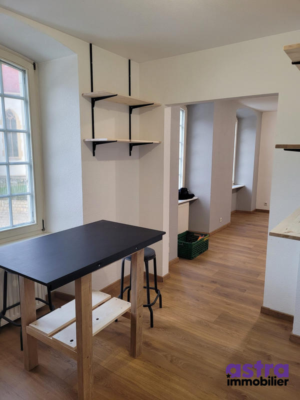 Appartement - 80 m² - 3 pièces