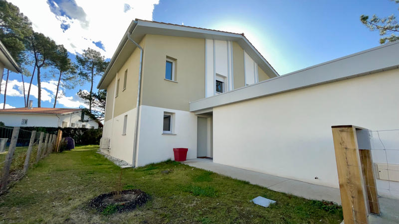 Maison - 87 m² - 4 pièces