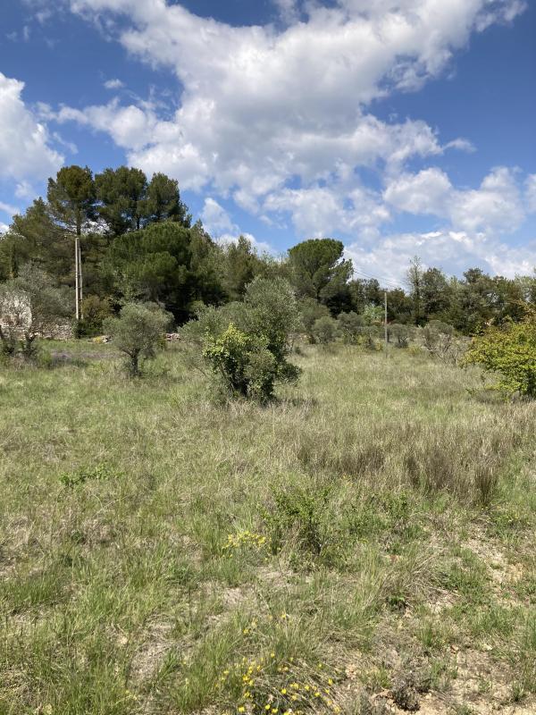 Terrain constructible - 1 499 m²