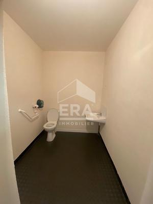 Local commercial - 114 m²