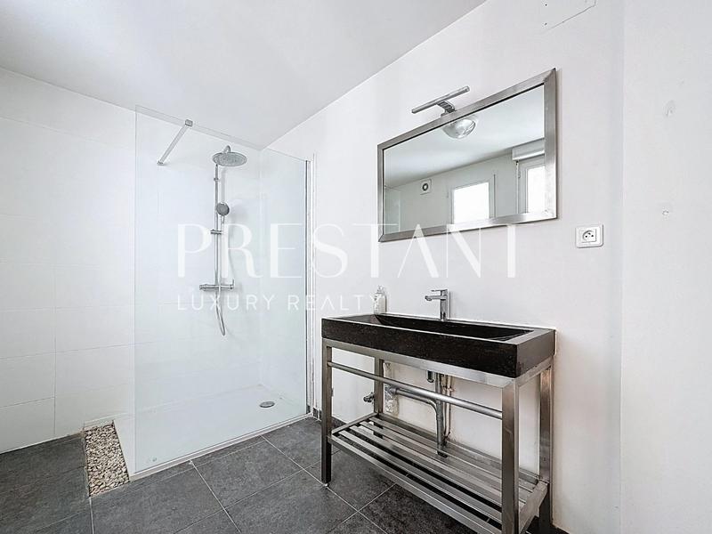 Appartement - 60 m² - 2 pièces