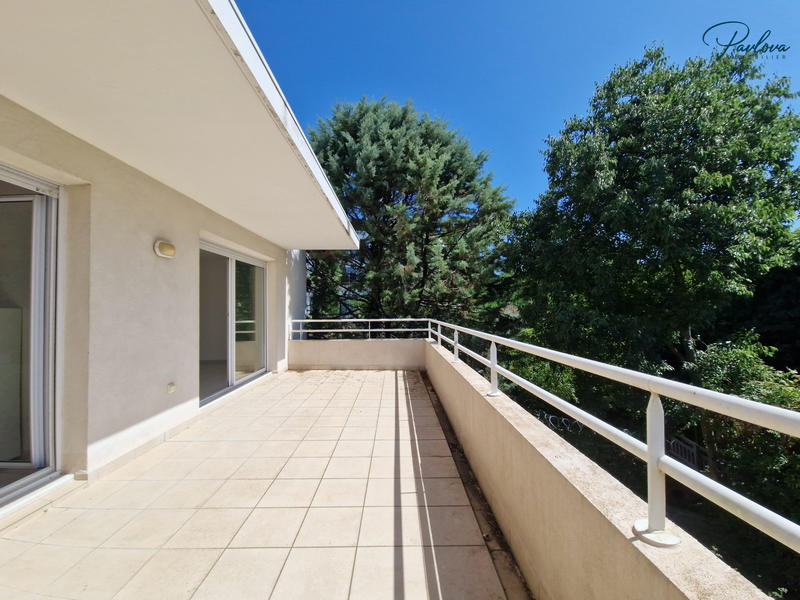 Appartement - 90 m² - 4 pièces