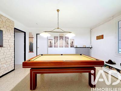 Maison - 197 m² - 8 pièces