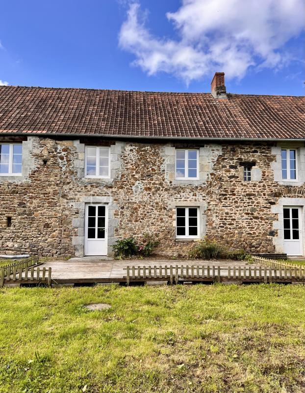 Maison en pierre - 152 m² - 5 pièces