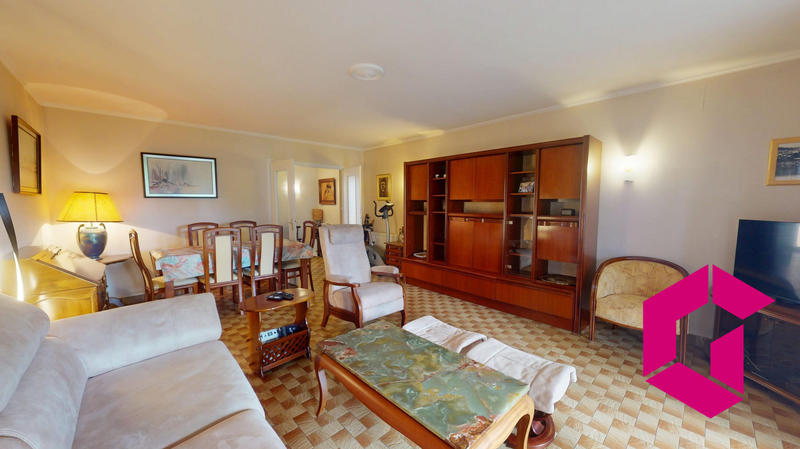 Appartement - 100 m² - 5 pièces