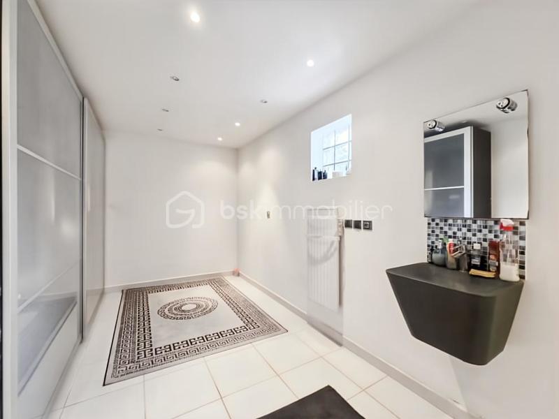 Maison - 108 m² - 7 pièces