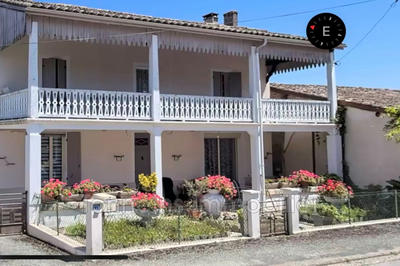 Maison - 160 m² - 5 pièces