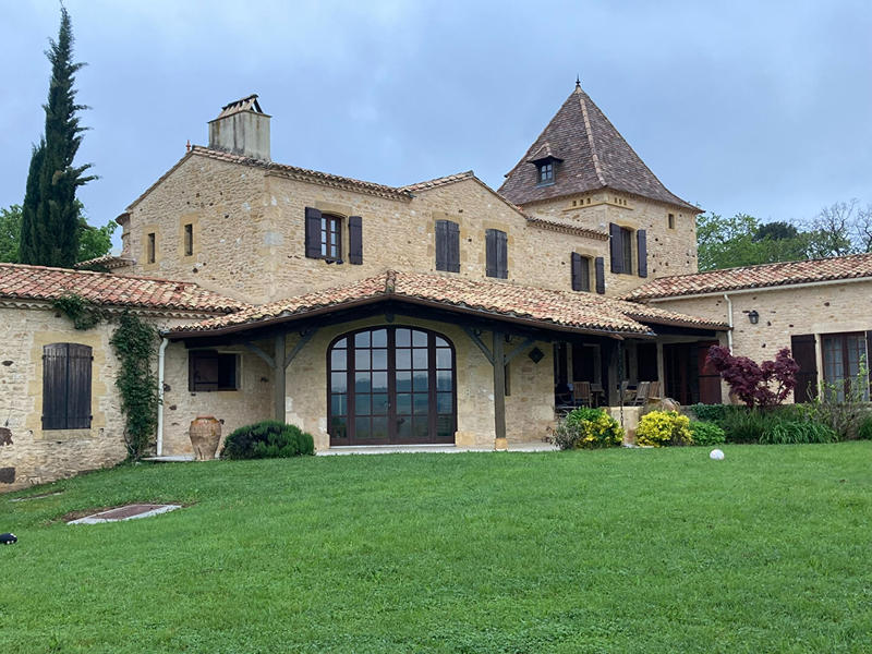 Demeure - 755 m² - 25 pièces