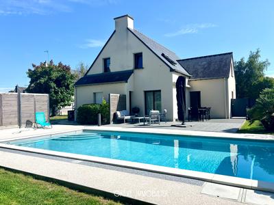 Maison - 165 m² - 8 pièces