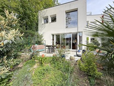 Appartement - 117 m² - 5 pièces