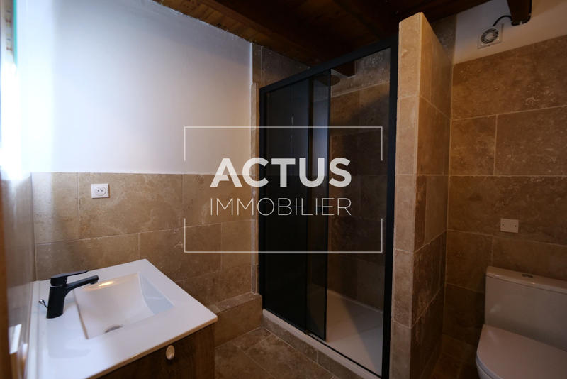 Immeuble - 226 m² - 10 pièces