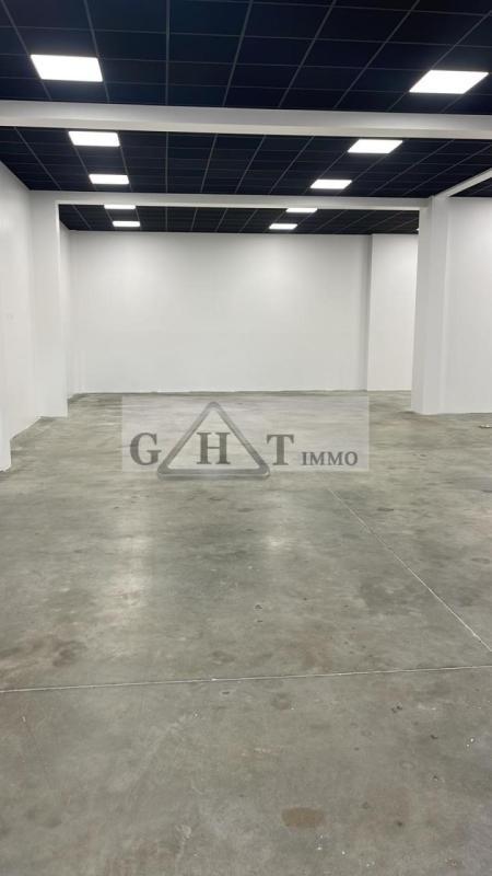 Entrepôt - 400 m²