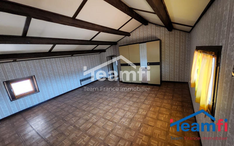 Appartement - 141 m² - 6 pièces