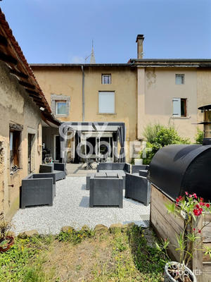 Maison - 180 m² - 6 pièces