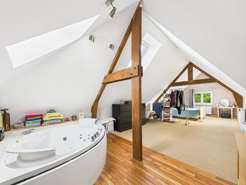 Maison - 180 m² - 6 pièces