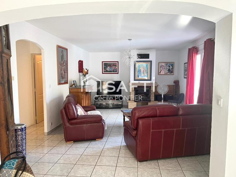 Maison - 180 m² - 7 pièces