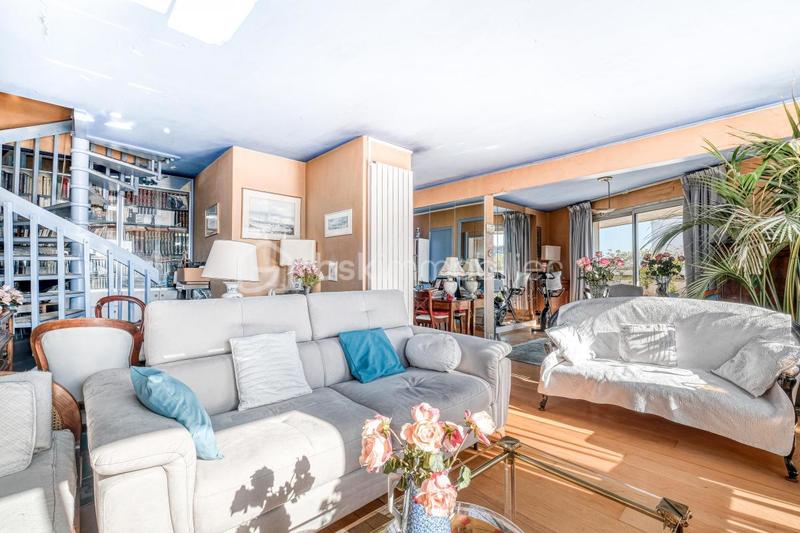 Duplex - 93 m² - 4 pièces