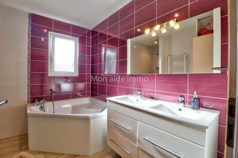 Maison - 105 m² - 5 pièces