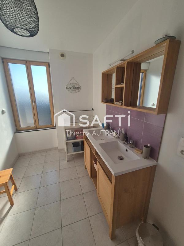 Maison - 216 m² - 9 pièces