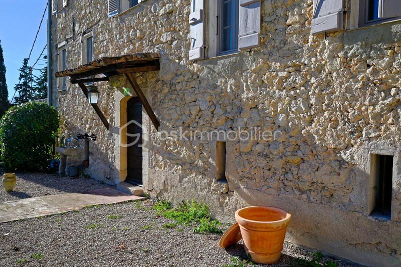 Corps de ferme - 355 m² - 9 pièces