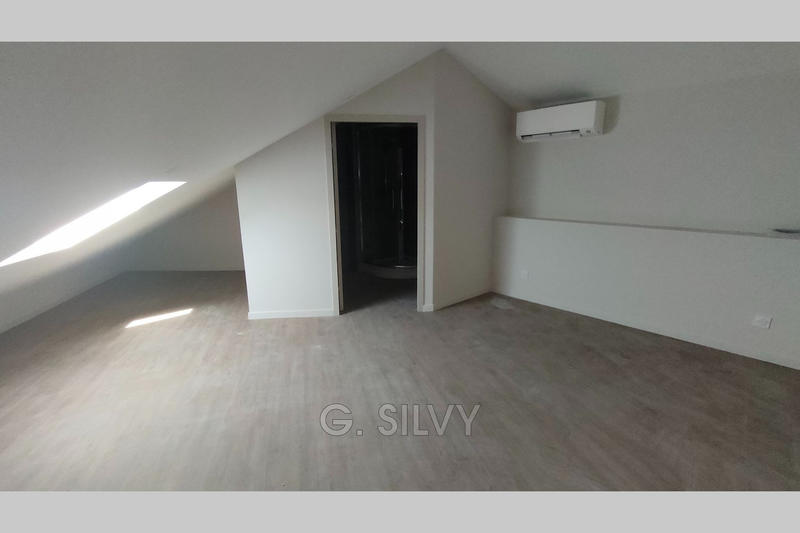 Appartement - 110 m² - 4 pièces