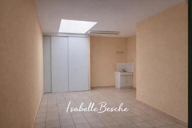 Maison - 239 m² - 7 pièces