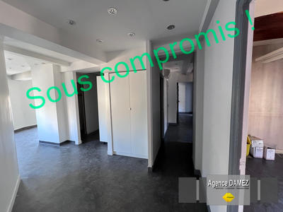 Appartement - 90 m² - 5 pièces