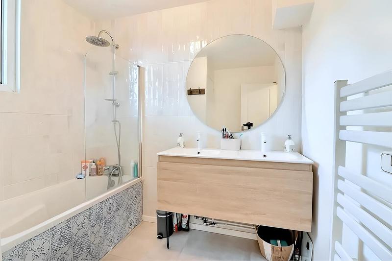 Maison jumelée - 75 m² - 4 pièces