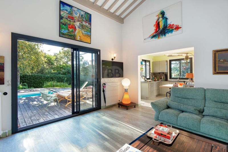 Villa - 200 m² - 6 pièces