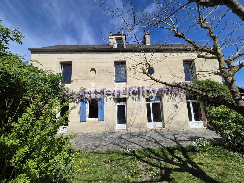 Maison - 205 m² - 8 pièces