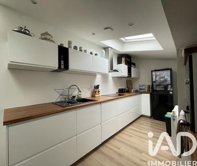 Maison - 75 m² - 5 pièces