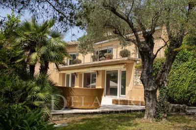 Villa - 430 m² - 10 pièces