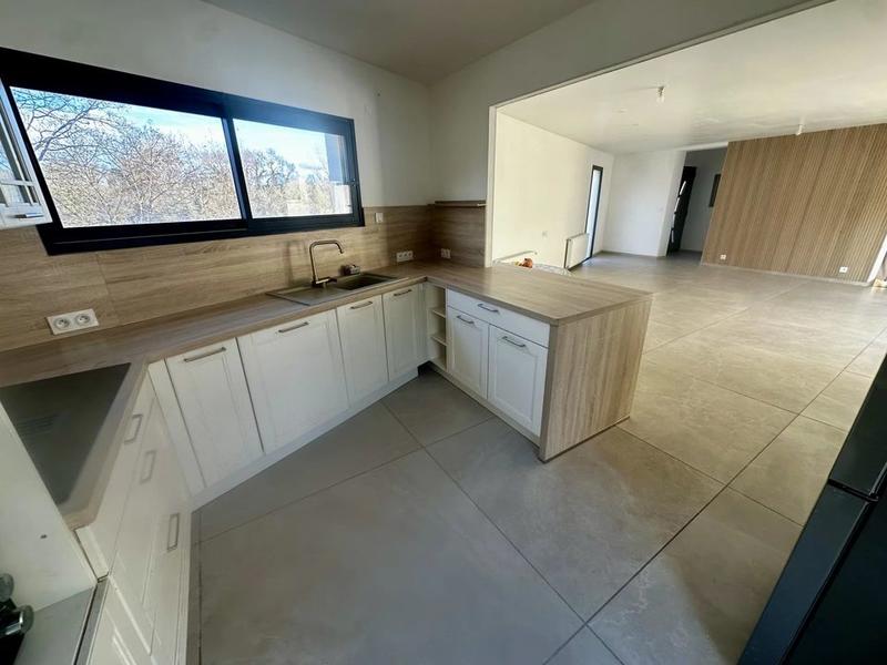 Villa - 115 m² - 6 pièces