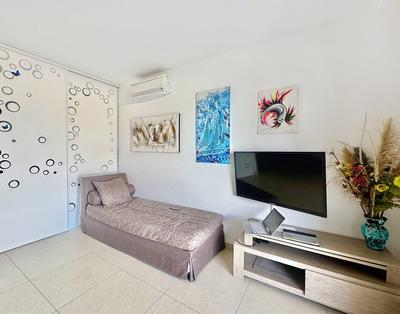Studio - 30 m² - 1 pièce