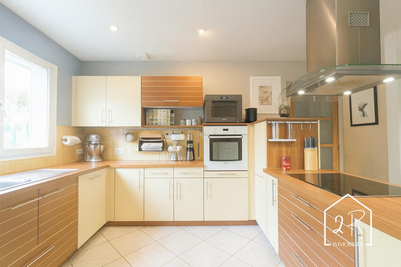 Maison - 145 m² - 6 pièces