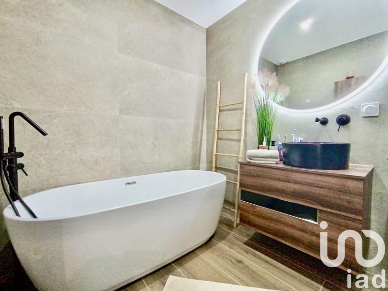 Maison - 121 m² - 4 pièces