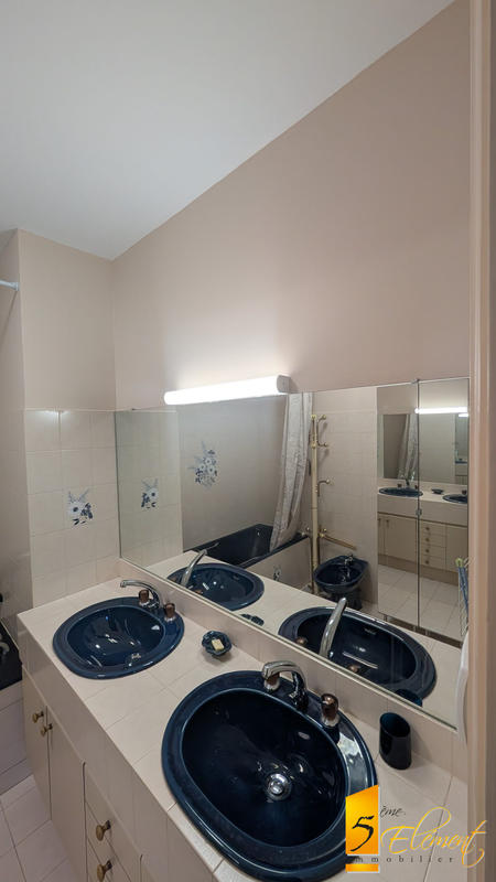 Appartement - 94 m² - 3 pièces