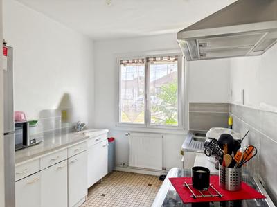 Maison - 64 m² - 4 pièces