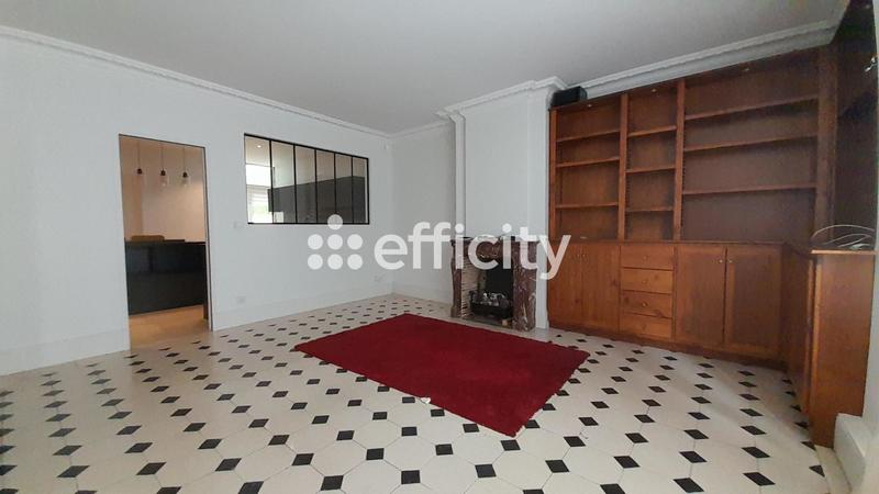 Maison - 180 m² - 7 pièces