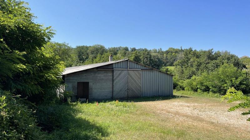 Maison - 1 000 m² - 3 pièces