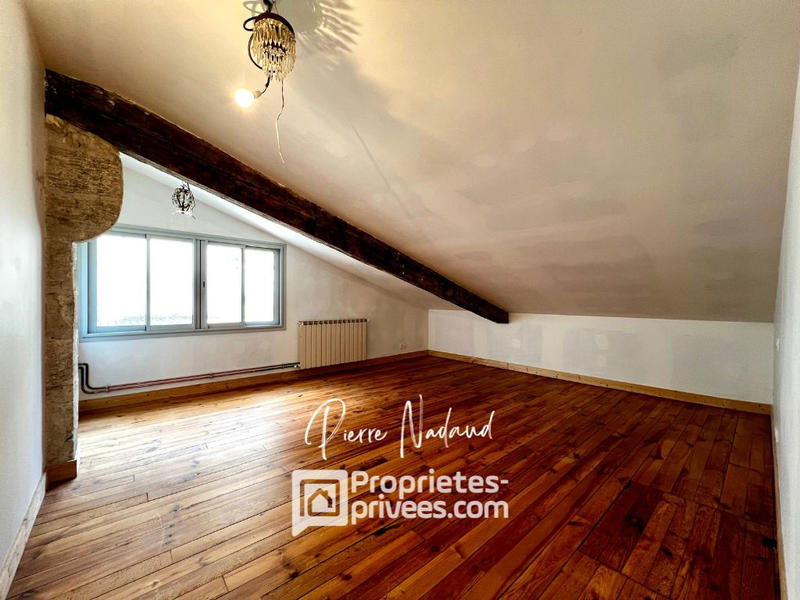 Appartement - 220 m² - 7 pièces