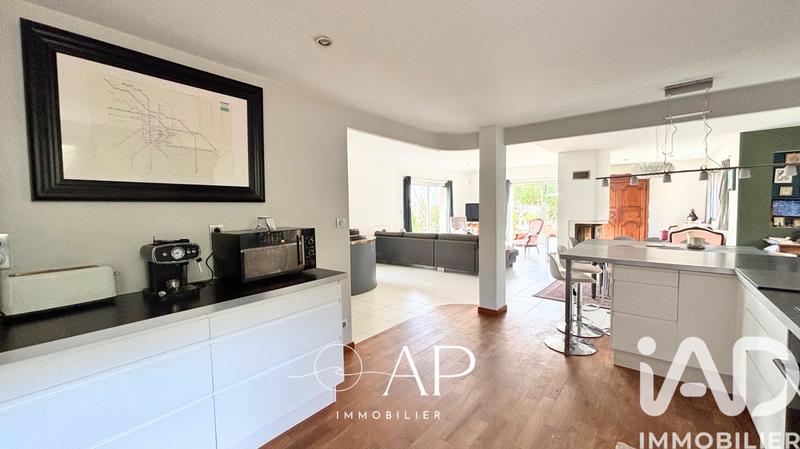 Maison de maîtres - 240 m² - 6 pièces