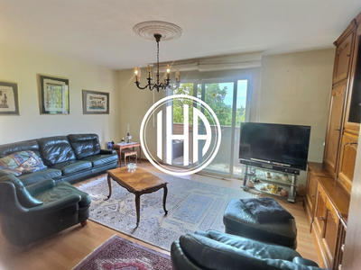 Appartement - 94 m² - 5 pièces