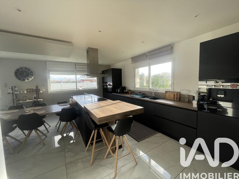 Maison - 127 m² - 5 pièces