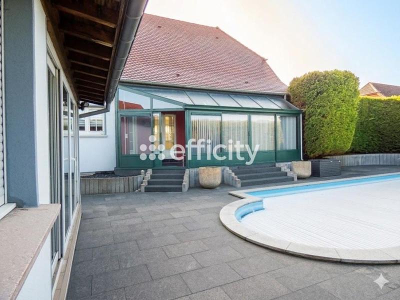 Villa - 209 m² - 8 pièces