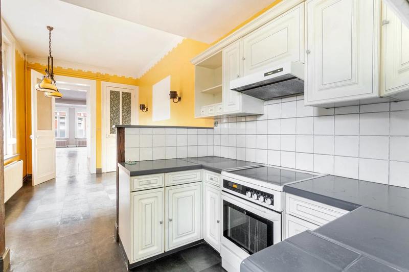 Maison - 176 m² - 8 pièces