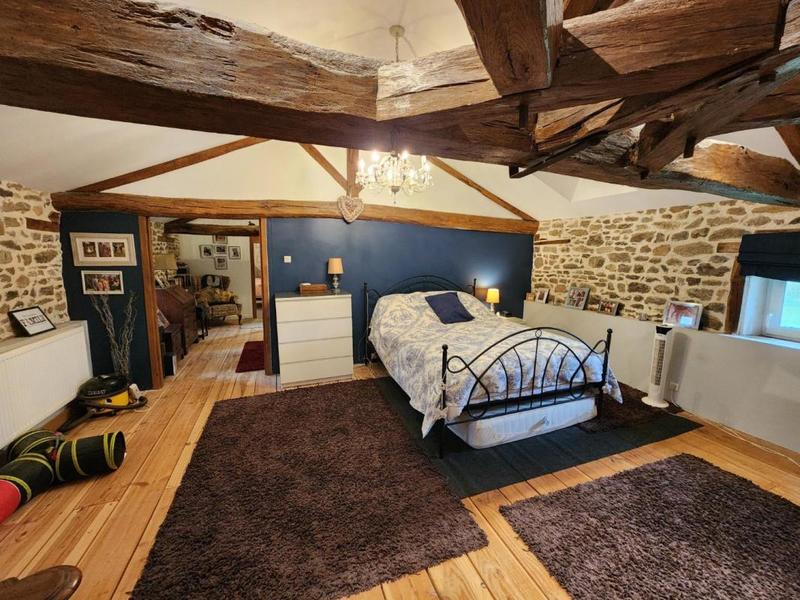 Propriété - 150 m² - 5 pièces