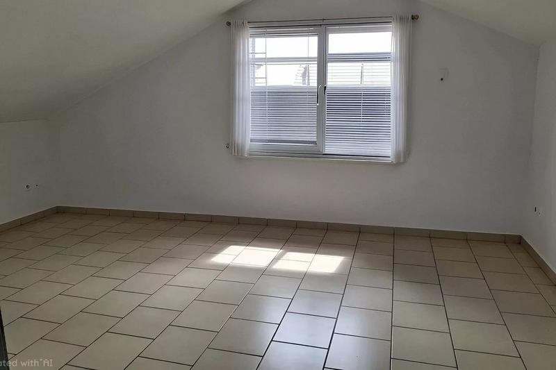 Maison - 100 m² - 6 pièces