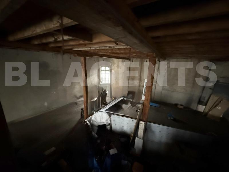 Immeuble - 1 900 m²